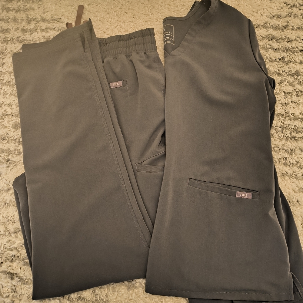 Figs scrub set